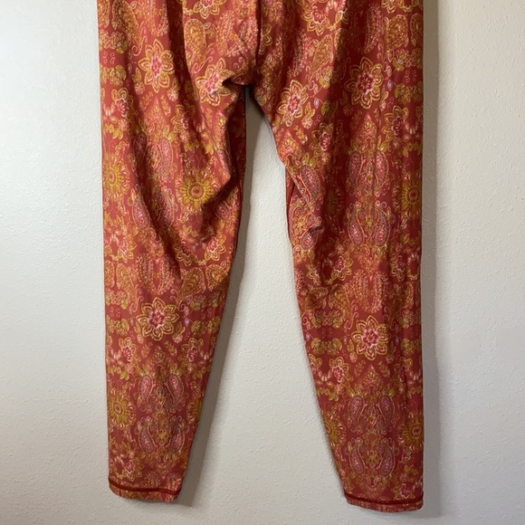 Aerie Paisley Print Leggings - Picture 7 of 9